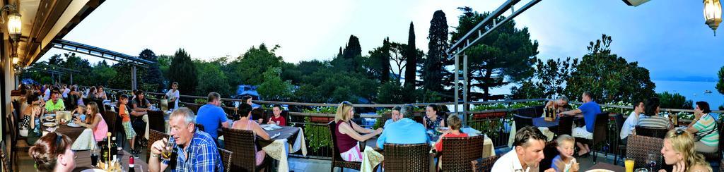 Camping Bella Italia Peschiera del Garda Ngoại thất bức ảnh