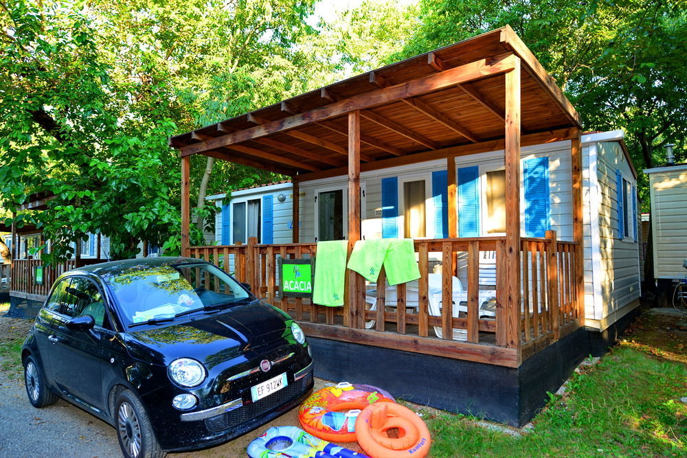 Camping Bella Italia Peschiera del Garda Ngoại thất bức ảnh
