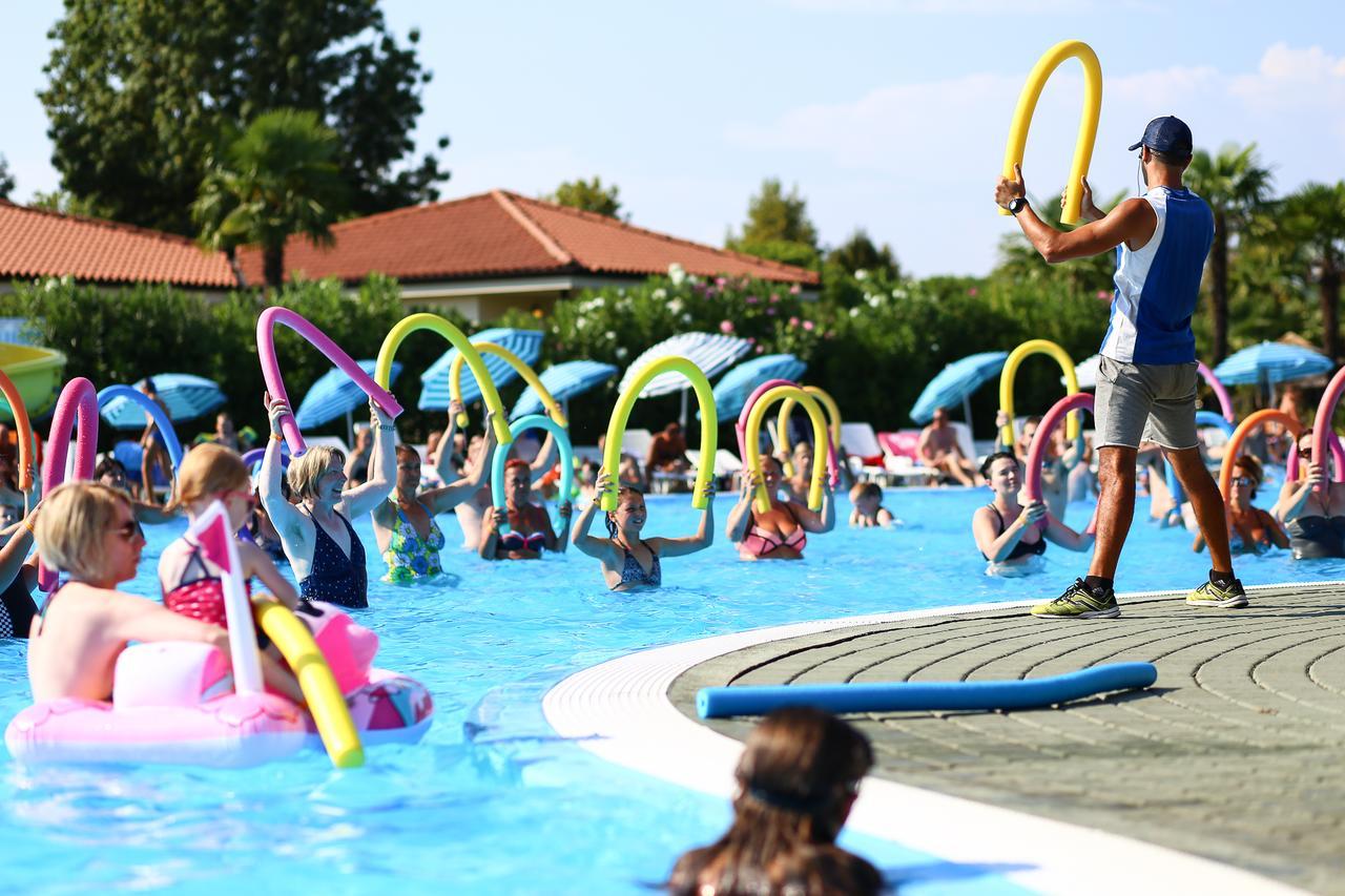 Camping Bella Italia Peschiera del Garda Ngoại thất bức ảnh