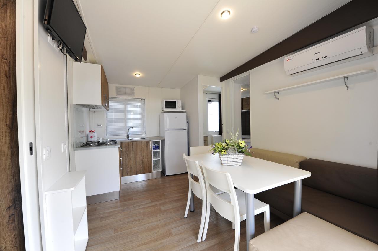 Camping Bella Italia Peschiera del Garda Ngoại thất bức ảnh