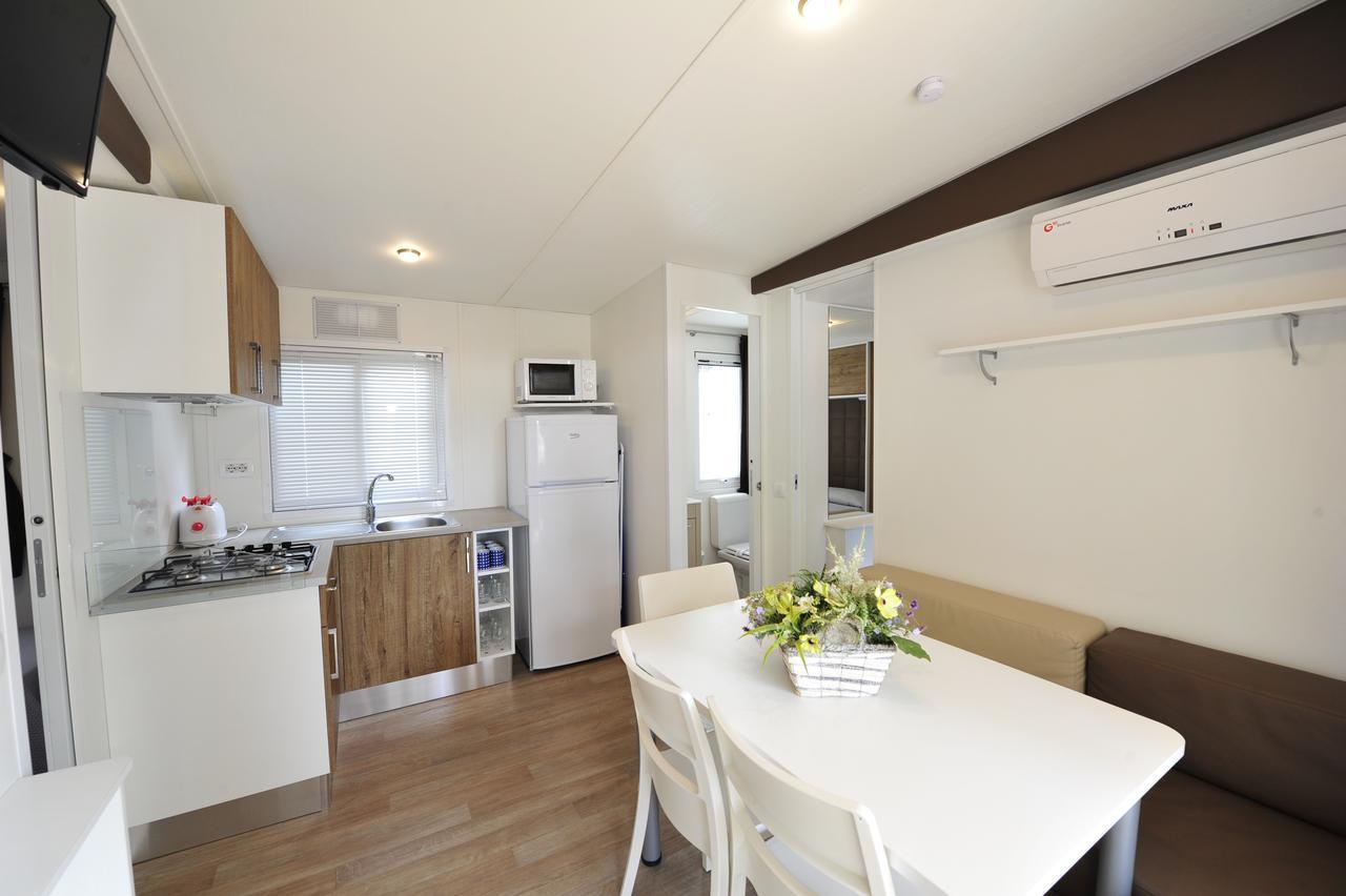 Camping Bella Italia Peschiera del Garda Ngoại thất bức ảnh